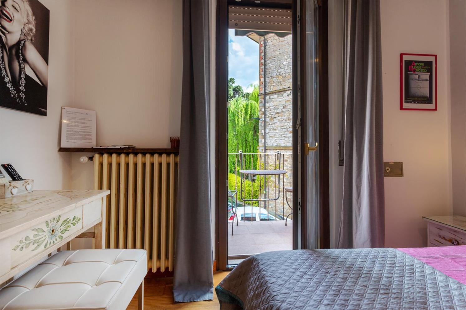 Maxi Paradiso - Guest House A Due Passi Dal Lago Trasimeno Torricella  Dış mekan fotoğraf